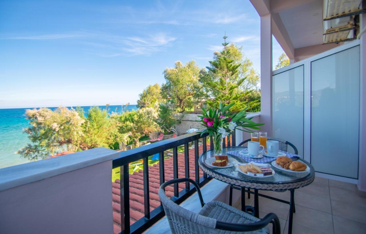 Apartment Psarou Ammoudi