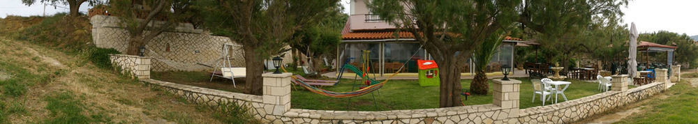 Apartment Psarou Ammoudi